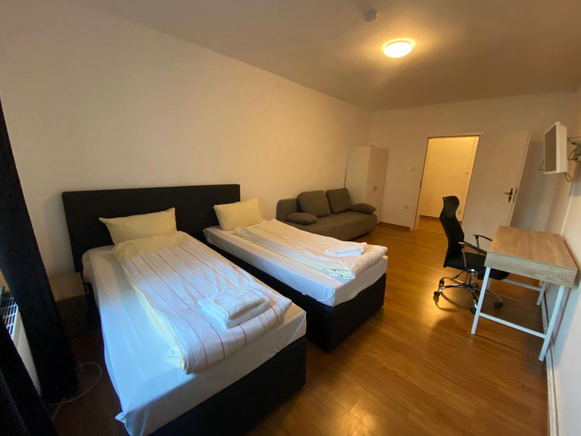 City Apartments Direkt Am Hauptbahnhof - Perfekt Fuer Pendler Und Monteure 노이뮌스터 외부 사진