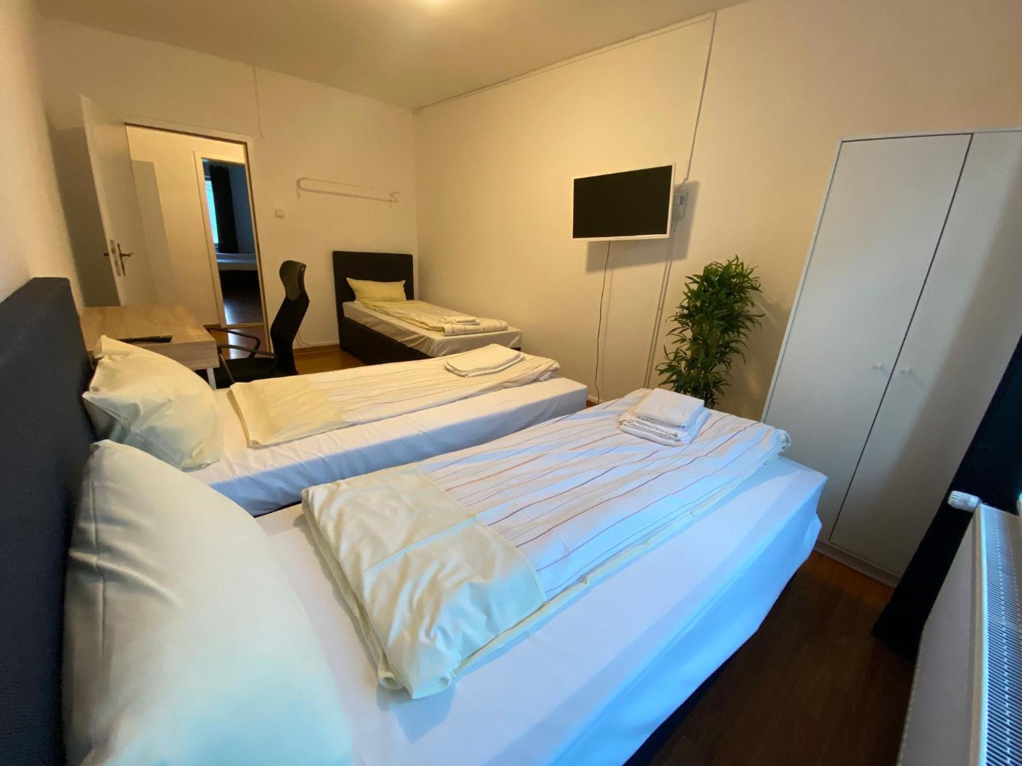 City Apartments Direkt Am Hauptbahnhof - Perfekt Fuer Pendler Und Monteure 노이뮌스터 외부 사진