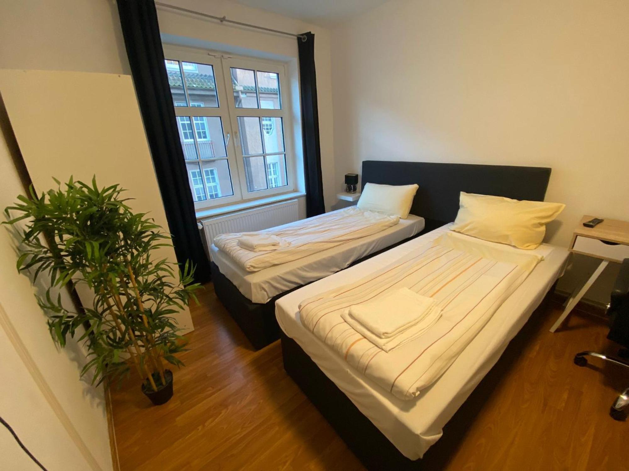 City Apartments Direkt Am Hauptbahnhof - Perfekt Fuer Pendler Und Monteure 노이뮌스터 외부 사진