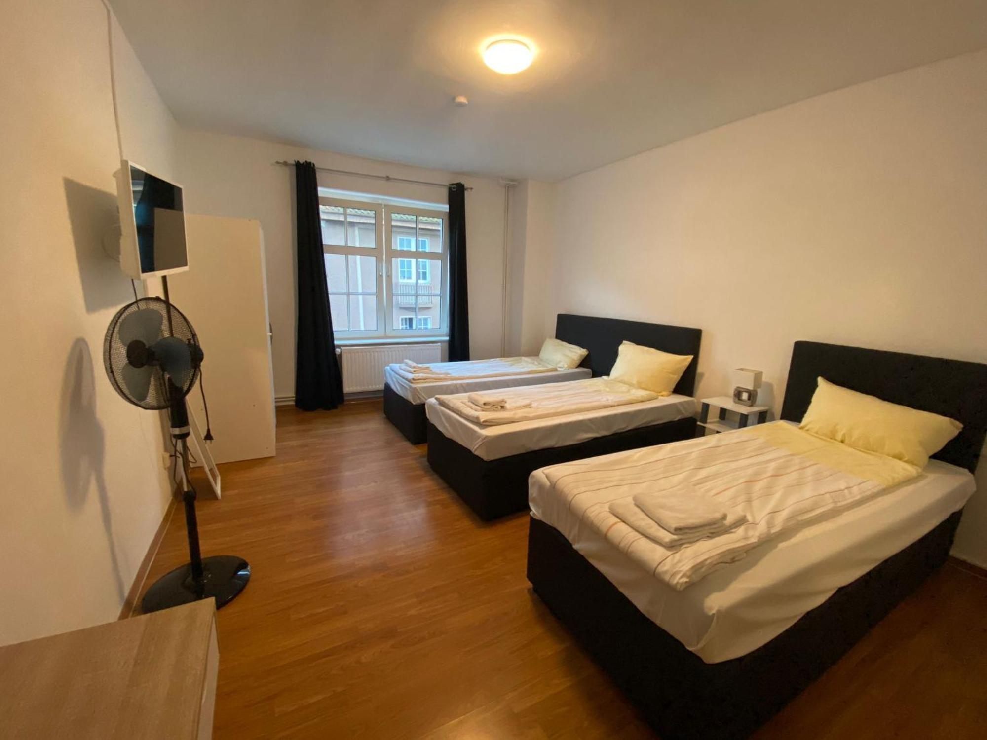 City Apartments Direkt Am Hauptbahnhof - Perfekt Fuer Pendler Und Monteure 노이뮌스터 외부 사진