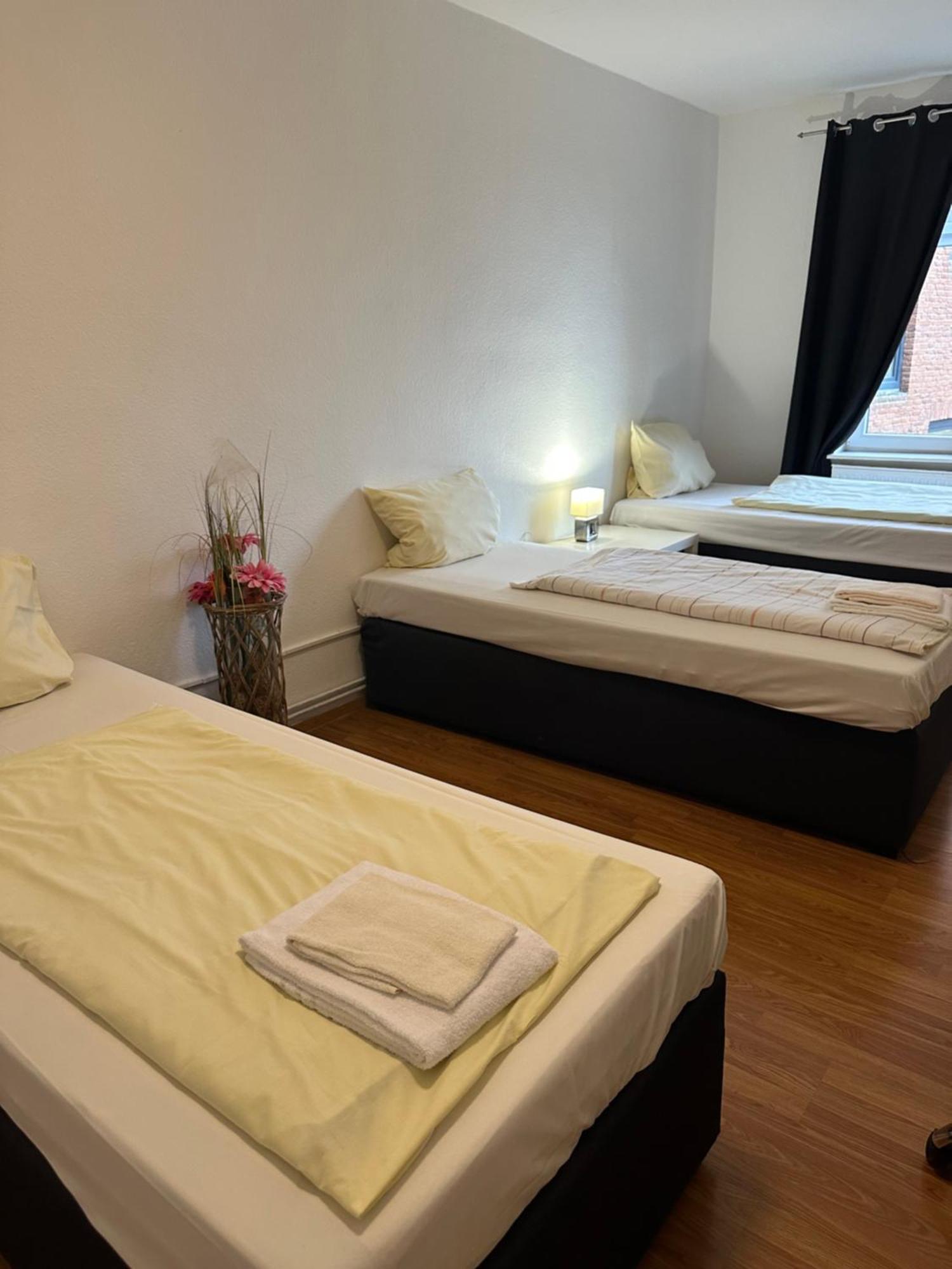City Apartments Direkt Am Hauptbahnhof - Perfekt Fuer Pendler Und Monteure 노이뮌스터 외부 사진