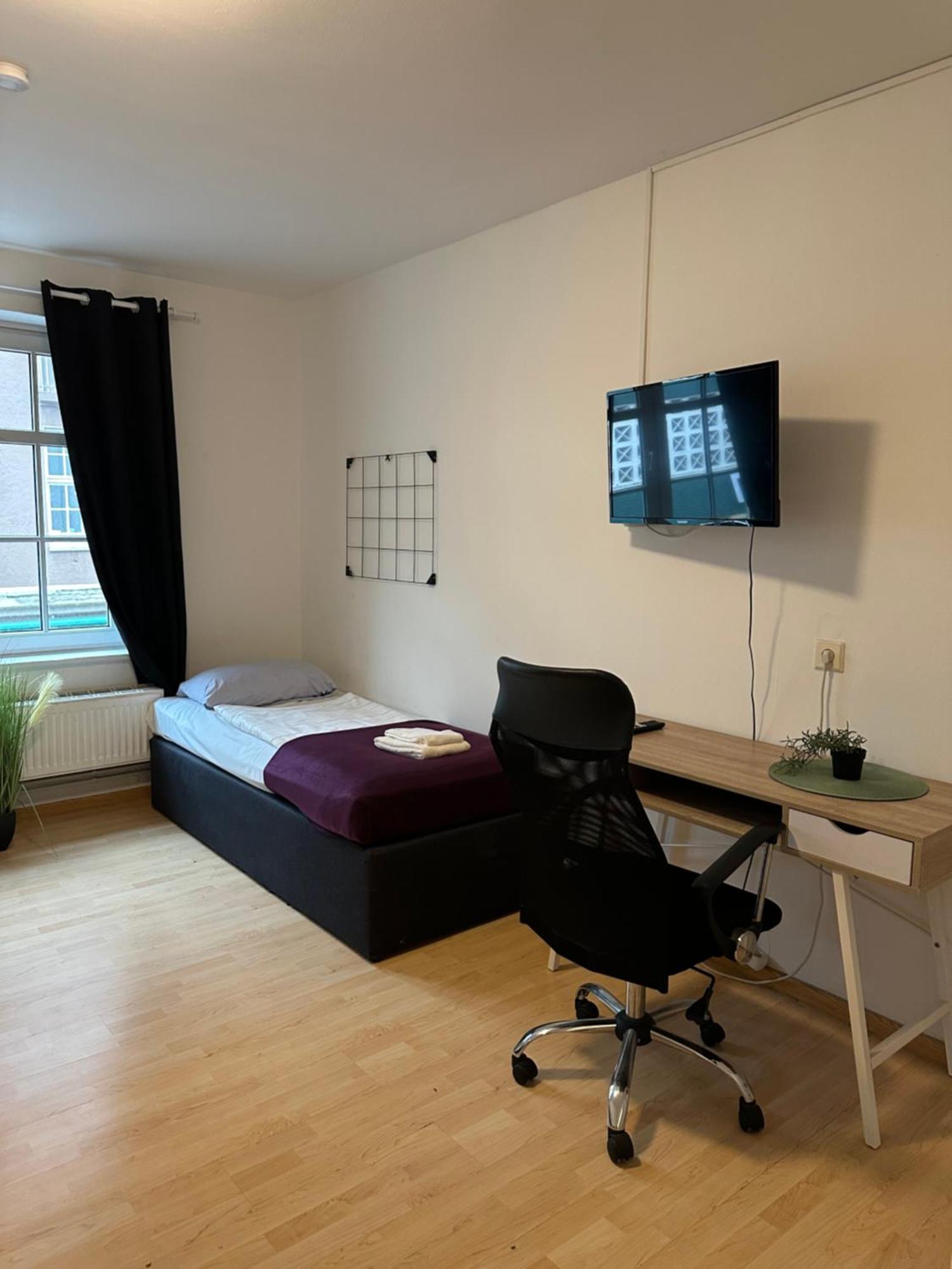 City Apartments Direkt Am Hauptbahnhof - Perfekt Fuer Pendler Und Monteure 노이뮌스터 외부 사진