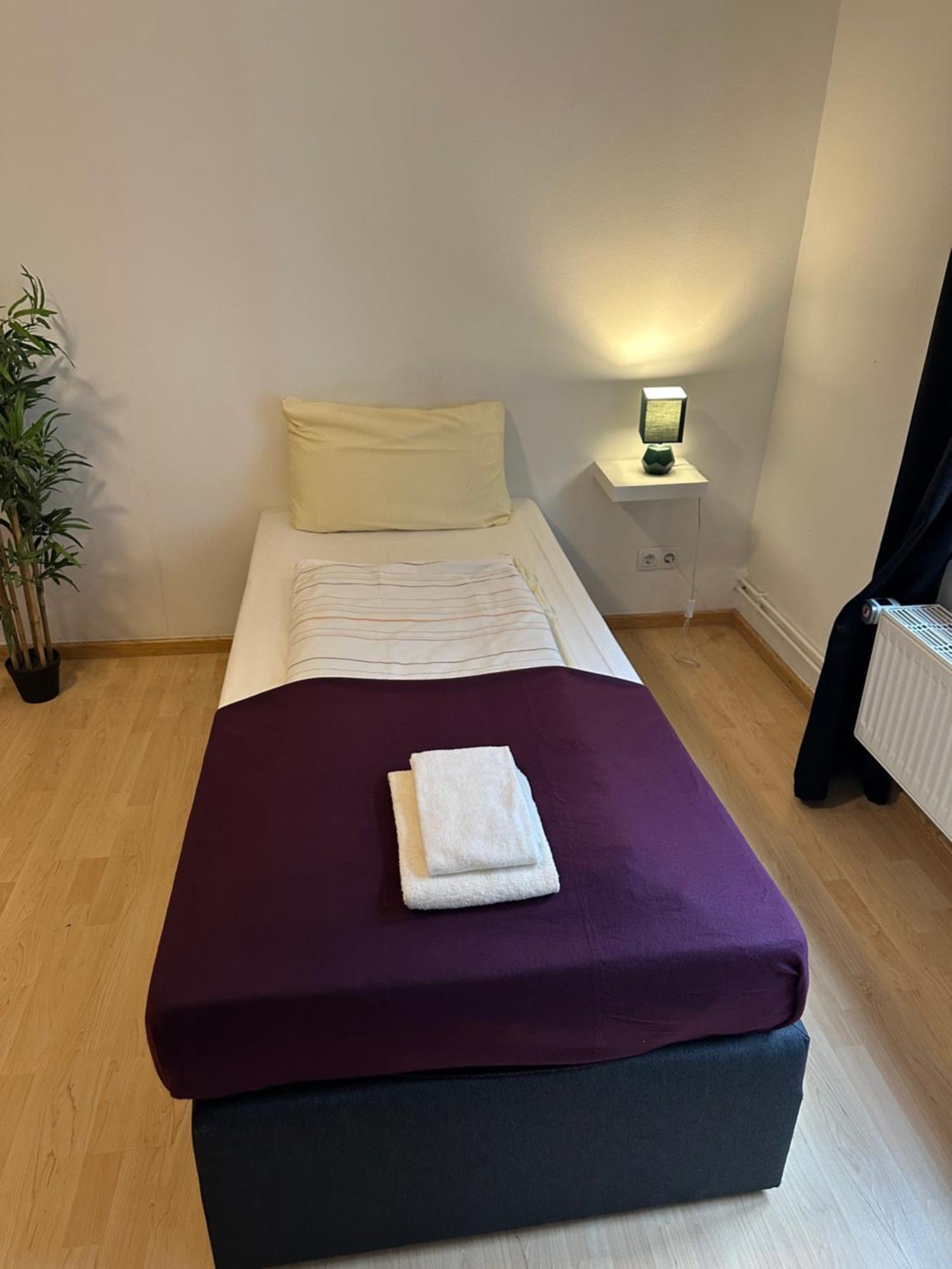 City Apartments Direkt Am Hauptbahnhof - Perfekt Fuer Pendler Und Monteure 노이뮌스터 외부 사진
