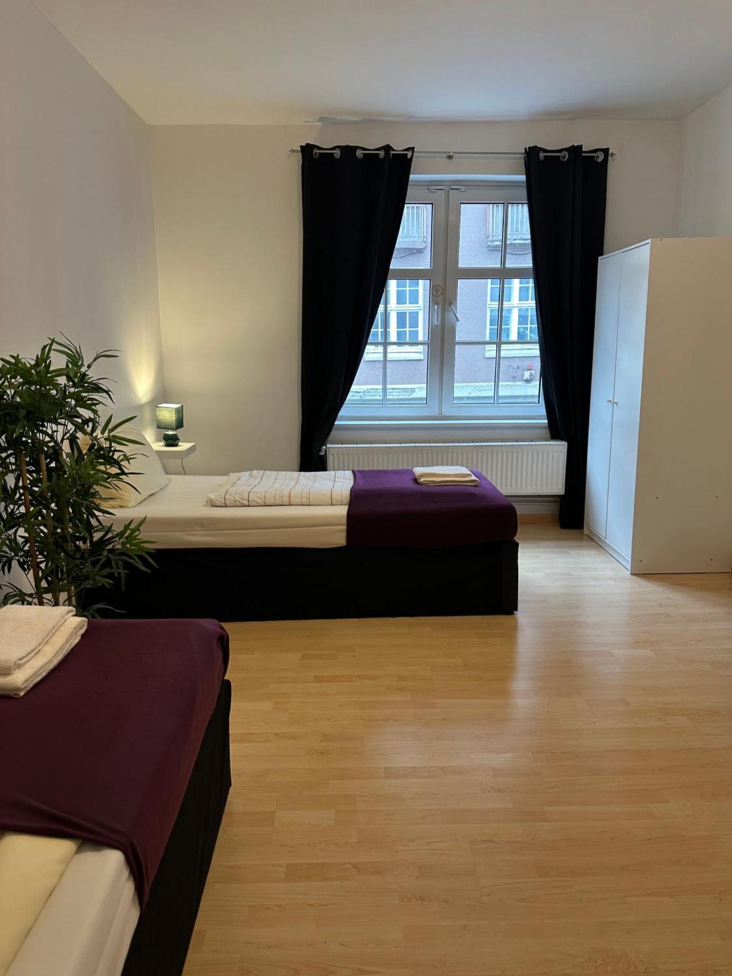 City Apartments Direkt Am Hauptbahnhof - Perfekt Fuer Pendler Und Monteure 노이뮌스터 외부 사진