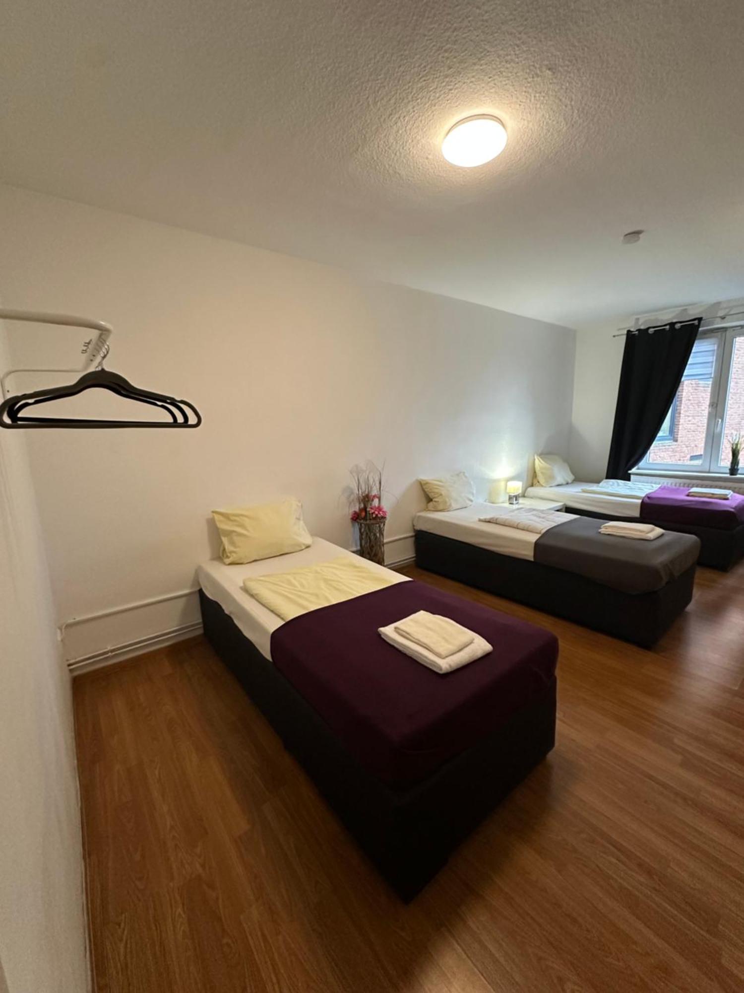 City Apartments Direkt Am Hauptbahnhof - Perfekt Fuer Pendler Und Monteure 노이뮌스터 외부 사진