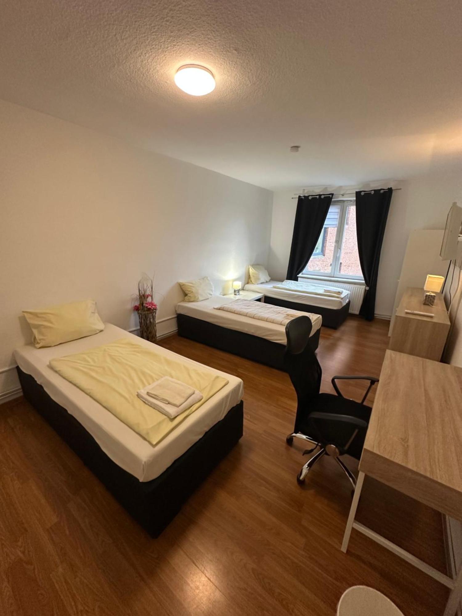 City Apartments Direkt Am Hauptbahnhof - Perfekt Fuer Pendler Und Monteure 노이뮌스터 외부 사진