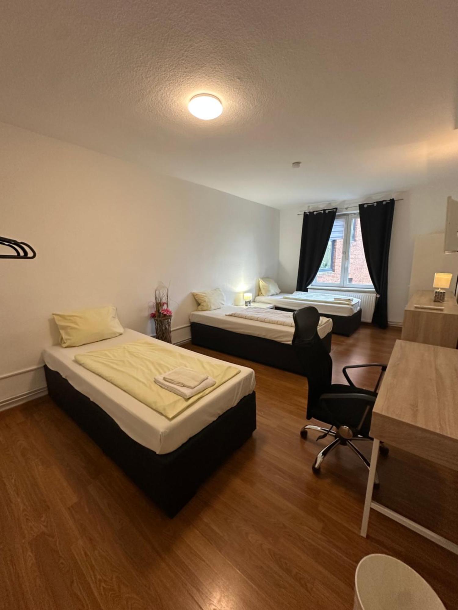 City Apartments Direkt Am Hauptbahnhof - Perfekt Fuer Pendler Und Monteure 노이뮌스터 외부 사진