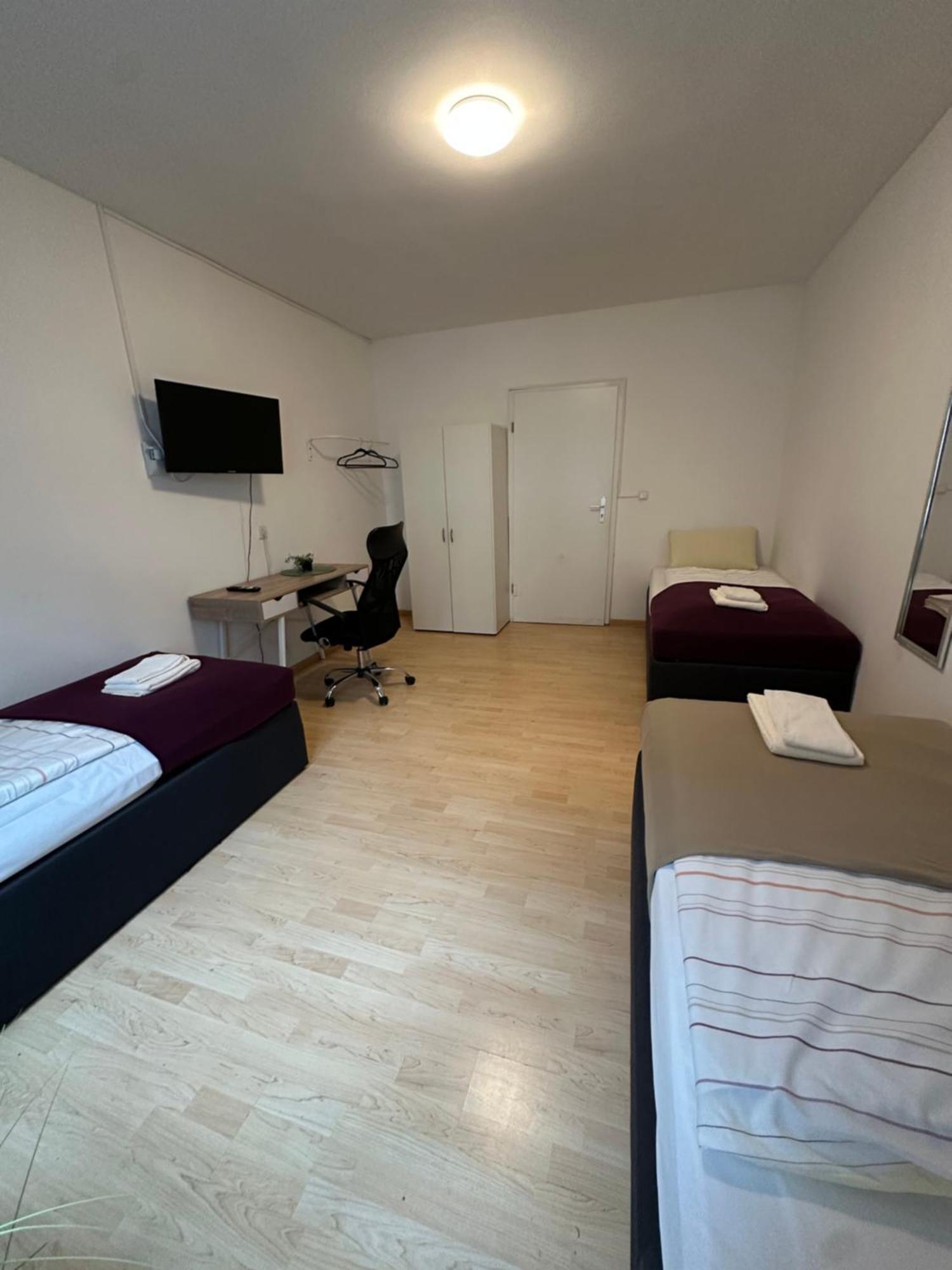 City Apartments Direkt Am Hauptbahnhof - Perfekt Fuer Pendler Und Monteure 노이뮌스터 외부 사진