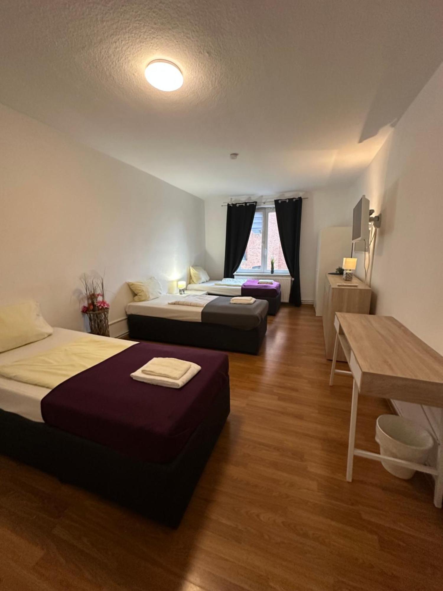City Apartments Direkt Am Hauptbahnhof - Perfekt Fuer Pendler Und Monteure 노이뮌스터 외부 사진